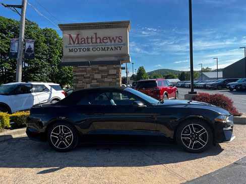 Used 2022 Ford Mustang Premium RWD image 4