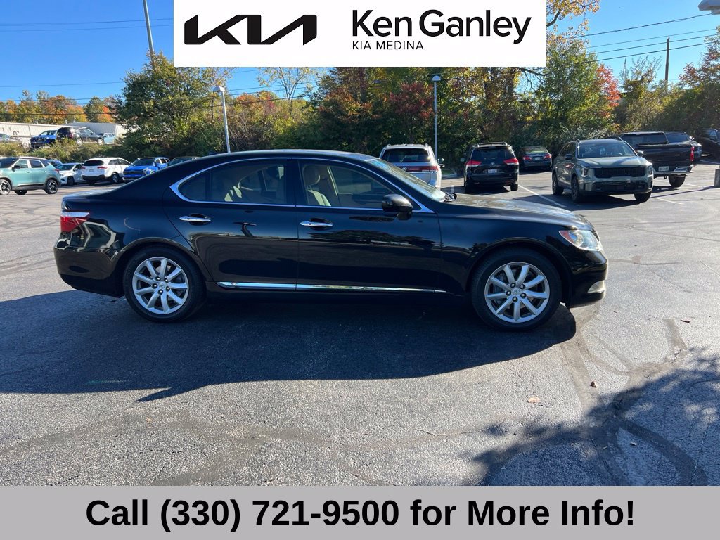 Used 2007 Lexus LS 460 RWD image 4