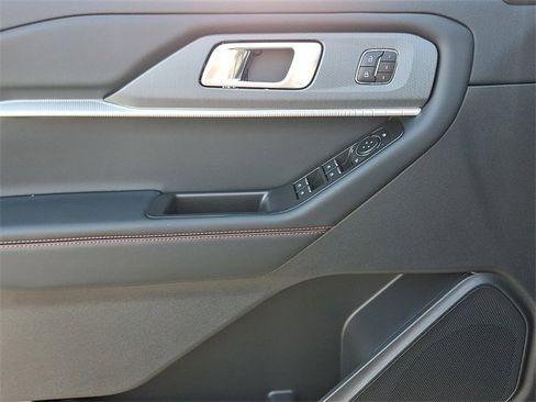 New 2026 Ford Explorer ST-Line w/ ST-Line Street Pack image 8