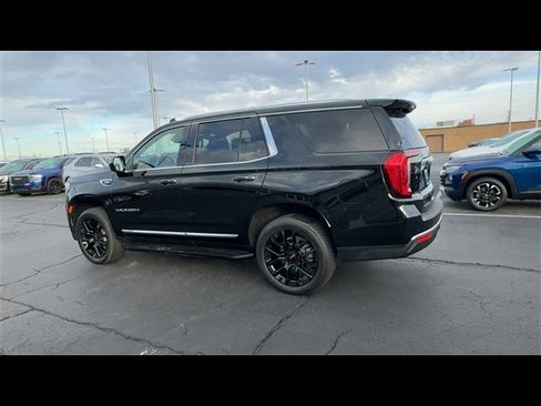 Certified 2023 GMC Yukon SLT image 6