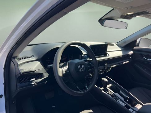 Used 2023 Honda Accord EX image 11