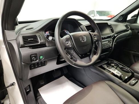 Certified 2023 Honda Ridgeline Black Edition image 12