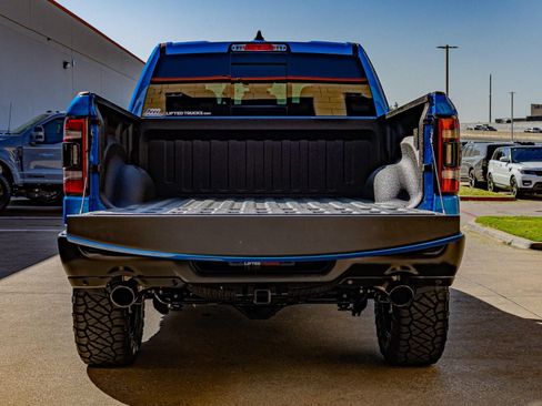 Used 2023 RAM 1500 Lone Star AWD/4WD image 4