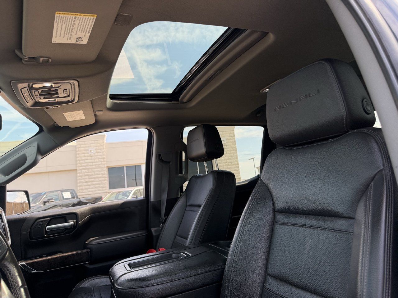 Used 2021 GMC Sierra 1500 Denali w/ Denali Premium Package AWD/4WD image 24
