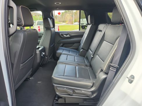Used 2024 GMC Yukon SLT AWD/4WD image 31