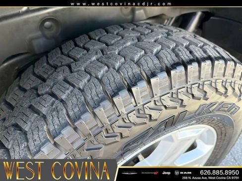 Used 2022 Jeep Wrangler Unlimited Sport AWD/4WD image 35