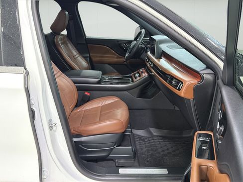 Used 2024 Lincoln Aviator Reserve w/ Elements Package Plus RWD image 27