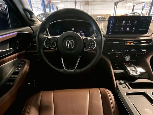 Used 2025 Acura MDX FWD w/ Technology Package image 5