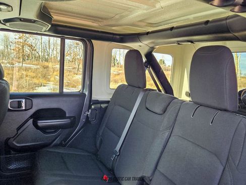 Used 2019 Jeep Wrangler Unlimited Sport S image 26