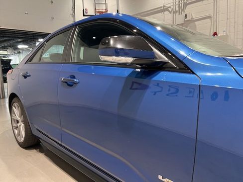 Used 2022 Cadillac CT4 V image 5