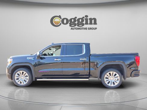 Used 2021 GMC Sierra 1500 Denali w/ Denali Premium Package AWD/4WD image 2