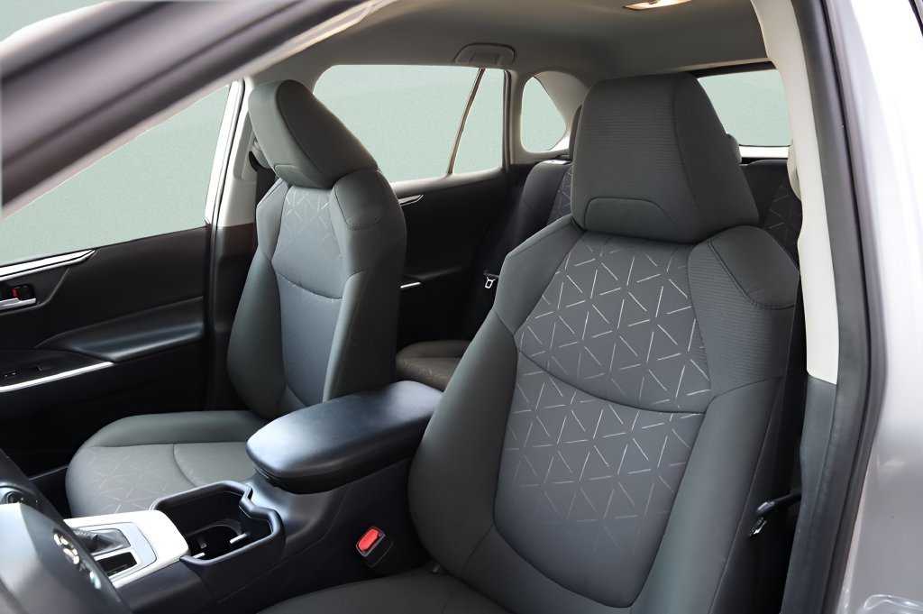 Certified 2025 Toyota RAV4 XLE AWD/4WD image 16