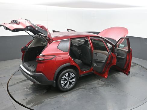 Used 2023 Nissan Rogue SV FWD image 45