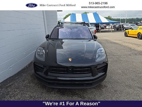 Used 2024 Porsche Macan AWD/4WD image 2