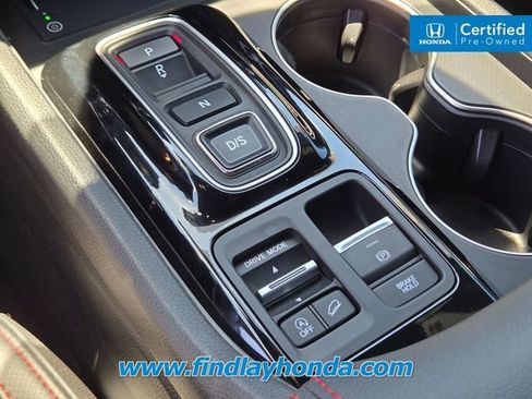 Certified 2025 Honda Pilot Black Edition image 33