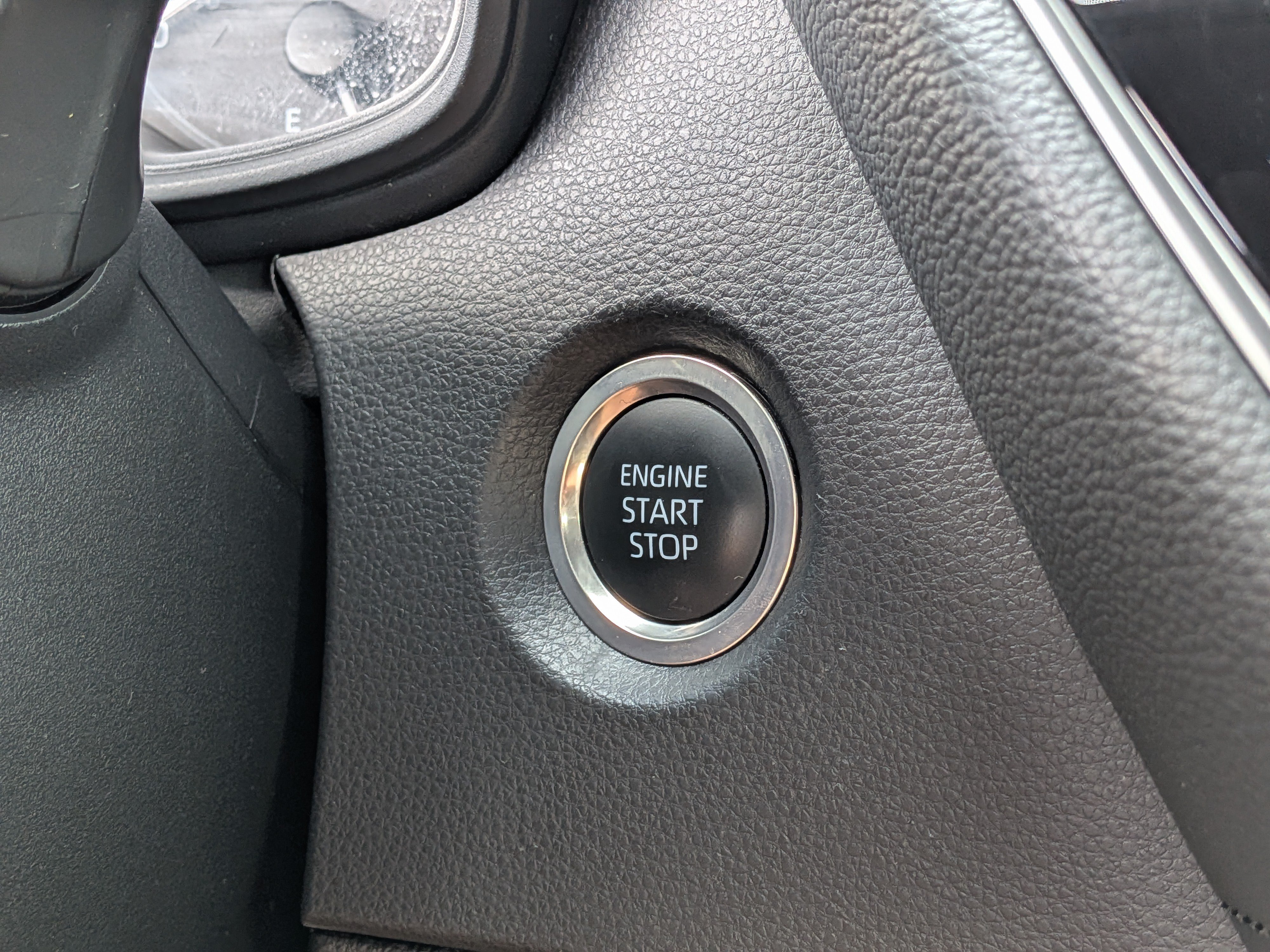 Used 2025 Toyota Corolla SE FWD image 29