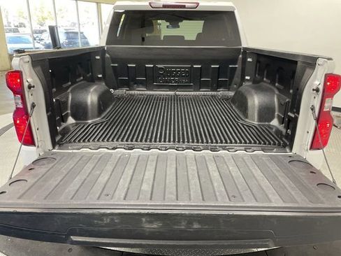 Used 2025 Chevrolet Silverado 1500 LT image 25