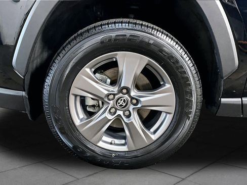 Certified 2024 Toyota RAV4 LE AWD/4WD image 11