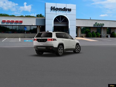 New 2026 Jeep Cherokee Overland image 4