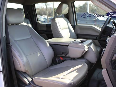 Used 2022 Ford F250 XL w/ Power Equipment Group image 11