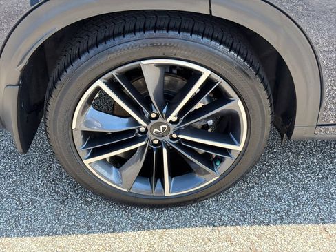 Used 2023 INFINITI QX50 Sport FWD image 17