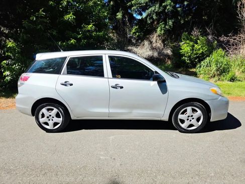 Used 2005 Toyota Matrix FWD image 6