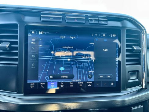 Used 2024 Ford F250 Lariat w/ Tremor Off-Road Package image 20