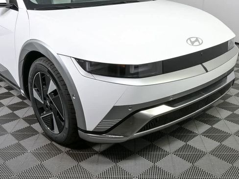 New 2026 Hyundai Ioniq 5 Limited image 25