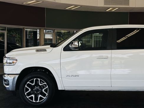 Used 2026 RAM 1500 Laramie AWD/4WD image 16