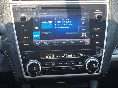 Used 2019 Subaru Outback 2.5i Touring AWD/4WD image 32