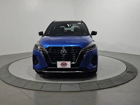 Used 2021 Nissan Kicks SR w/ SR Premium Package image 9