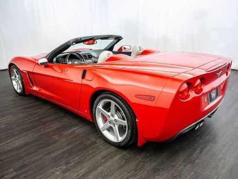 Used 2008 Chevrolet Corvette Convertible w/ Preferred Equipment Group RWD image 10