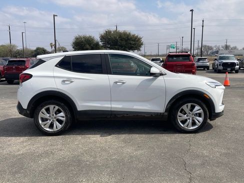 Used 2025 Buick Encore GX Preferred image 3