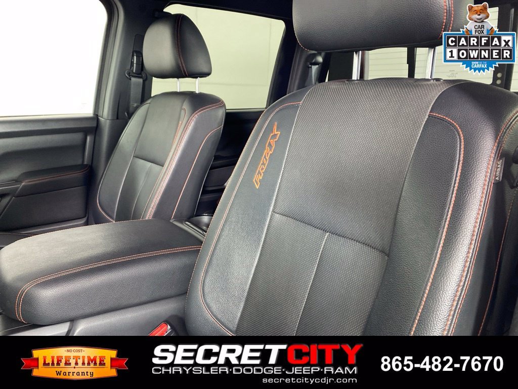Used 2023 Nissan Titan PRO-4X w/ Pro-4x Convenience Package AWD/4WD image 10