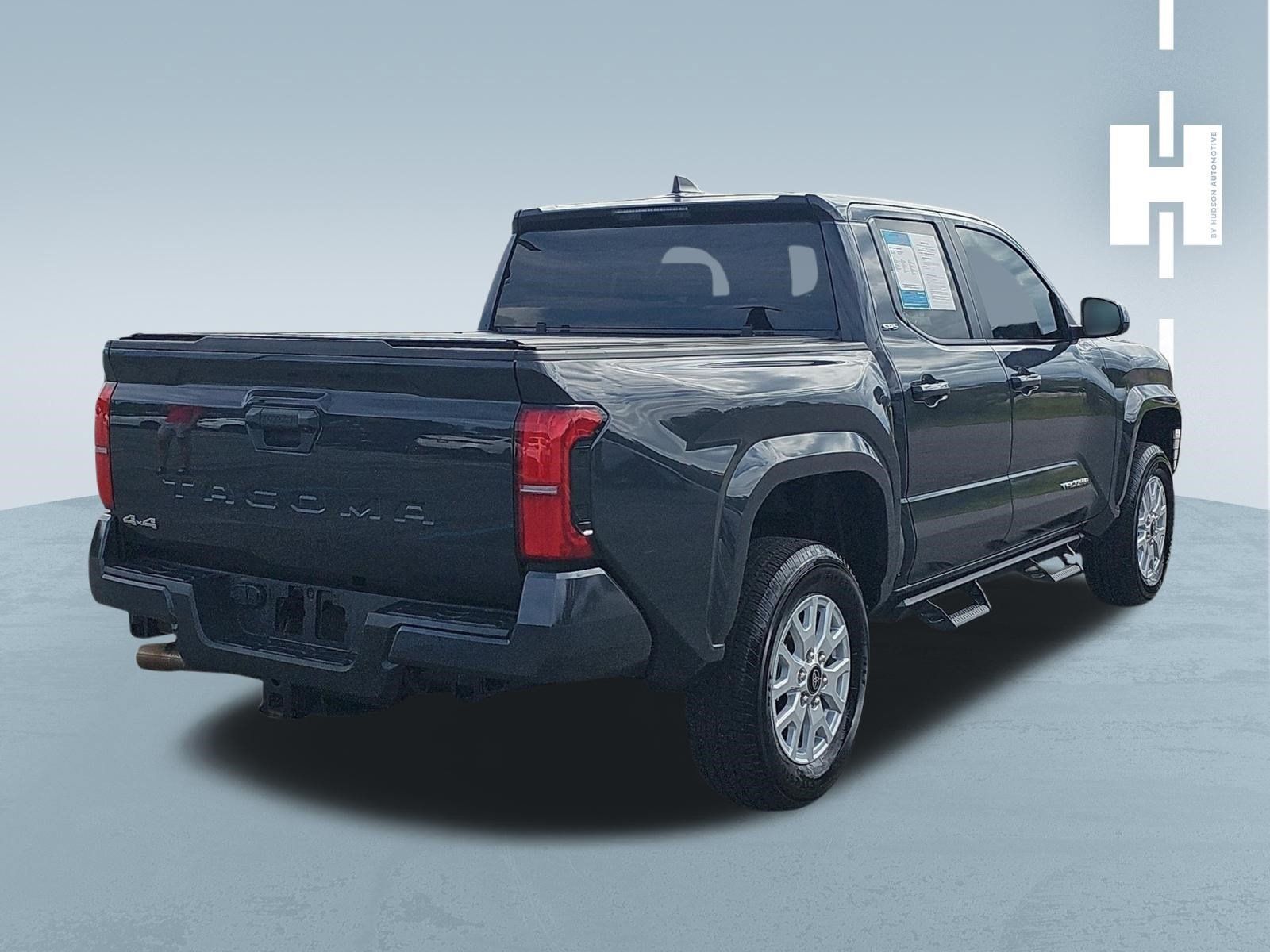 Used 2024 Toyota Tacoma SR5 AWD/4WD image 4