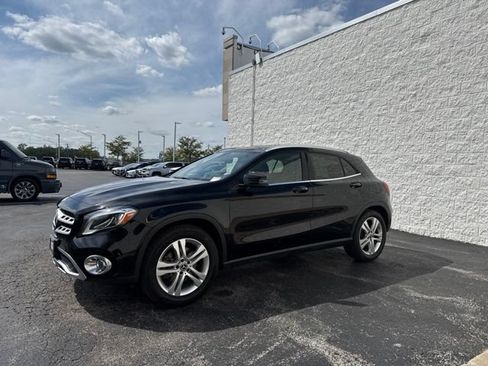 Used 2018 Mercedes-Benz GLA 250 4MATIC image 3