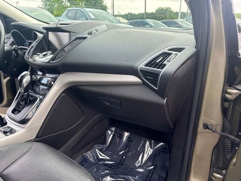 Used 2013 Ford Escape SEL AWD/4WD image 32