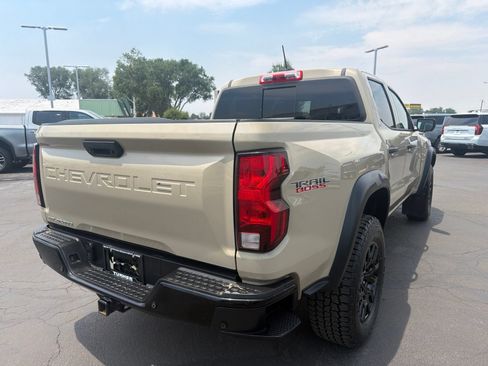 Used 2023 Chevrolet Colorado Trail Boss w/ Technology Package AWD/4WD image 8