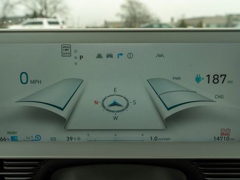 Certified 2024 Hyundai Ioniq 5 Limited image 30