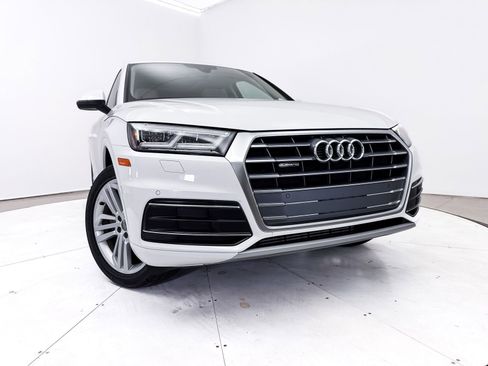 Used 2019 Audi Q5 2.0T Premium Plus w/ Premium Plus Package AWD/4WD image 8