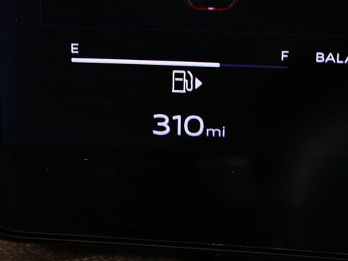 Certified 2025 Audi Q5 Premium w/ Convenience Package image 11