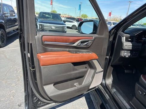 Used 2023 GMC Yukon Denali Ultimate AWD/4WD image 21