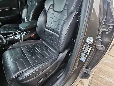 Used 2020 Kia Telluride SX w/ SX Prestige Package image 5