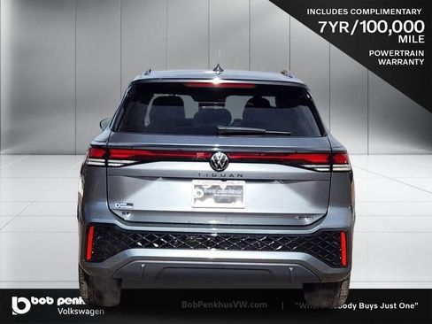 New 2026 Volkswagen Tiguan SE R-Line image 25