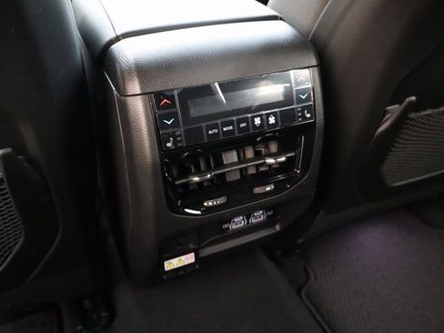 New 2025 Jeep Grand Cherokee Summit w/ Obsidian Package image 41