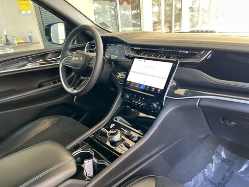 Used 2022 Jeep Grand Cherokee Trailhawk w/ Advanced Protech Group II image 28