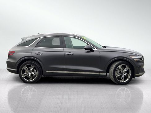 Used 2023 Genesis Electrified GV70 AWD/4WD image 3