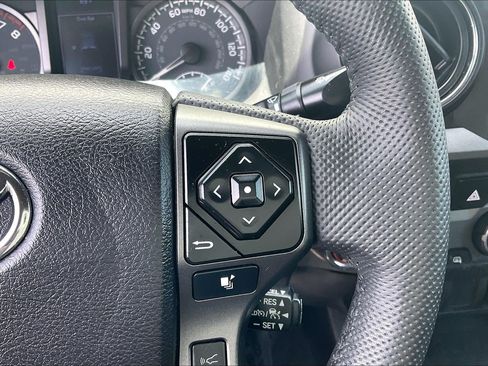 Used 2021 Toyota Tacoma TRD Off-Road AWD/4WD image 24