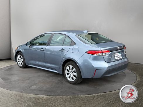 Used 2024 Toyota Corolla LE FWD image 5