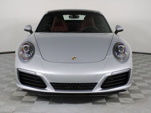 Certified 2018 Porsche 911 Carrera 4S image 10